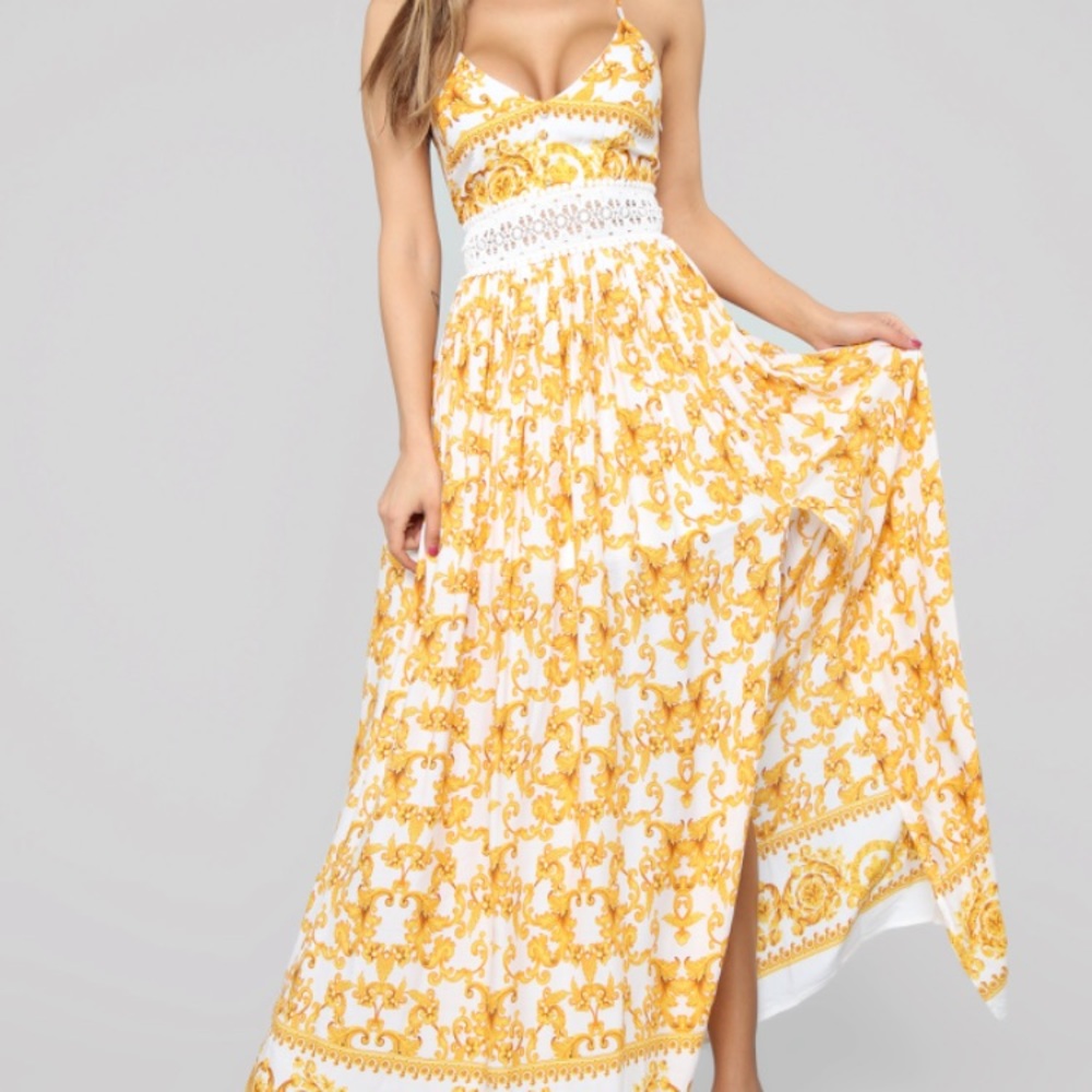 Fashion Nova maxi dress